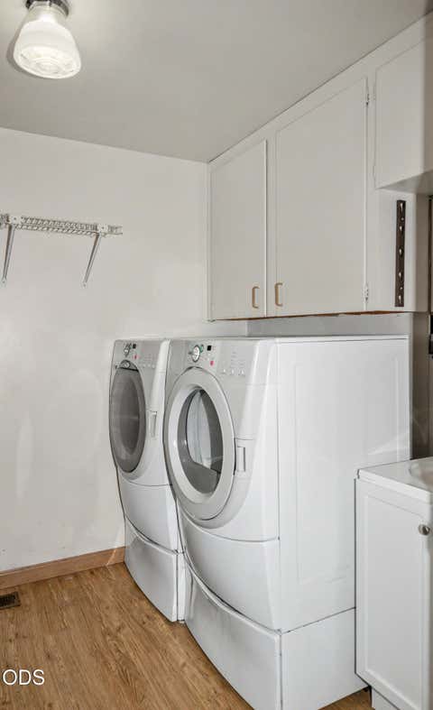 Tiny photo for 135 Leach Drive, Midland, OR 97634 (MLS # 220226852)