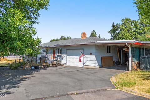 Tiny photo for 135 Leach Drive, Midland, OR 97634 (MLS # 220226852)
