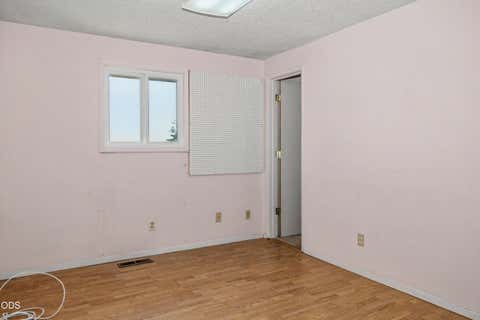 Tiny photo for 135 Leach Drive, Midland, OR 97634 (MLS # 220226852)