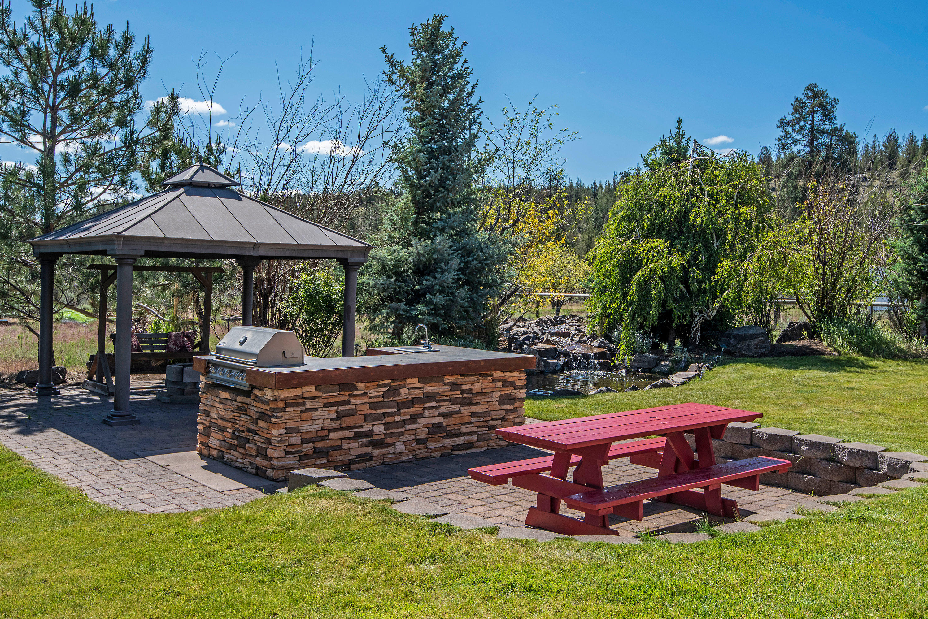 Ponderosa Cascade - Residential