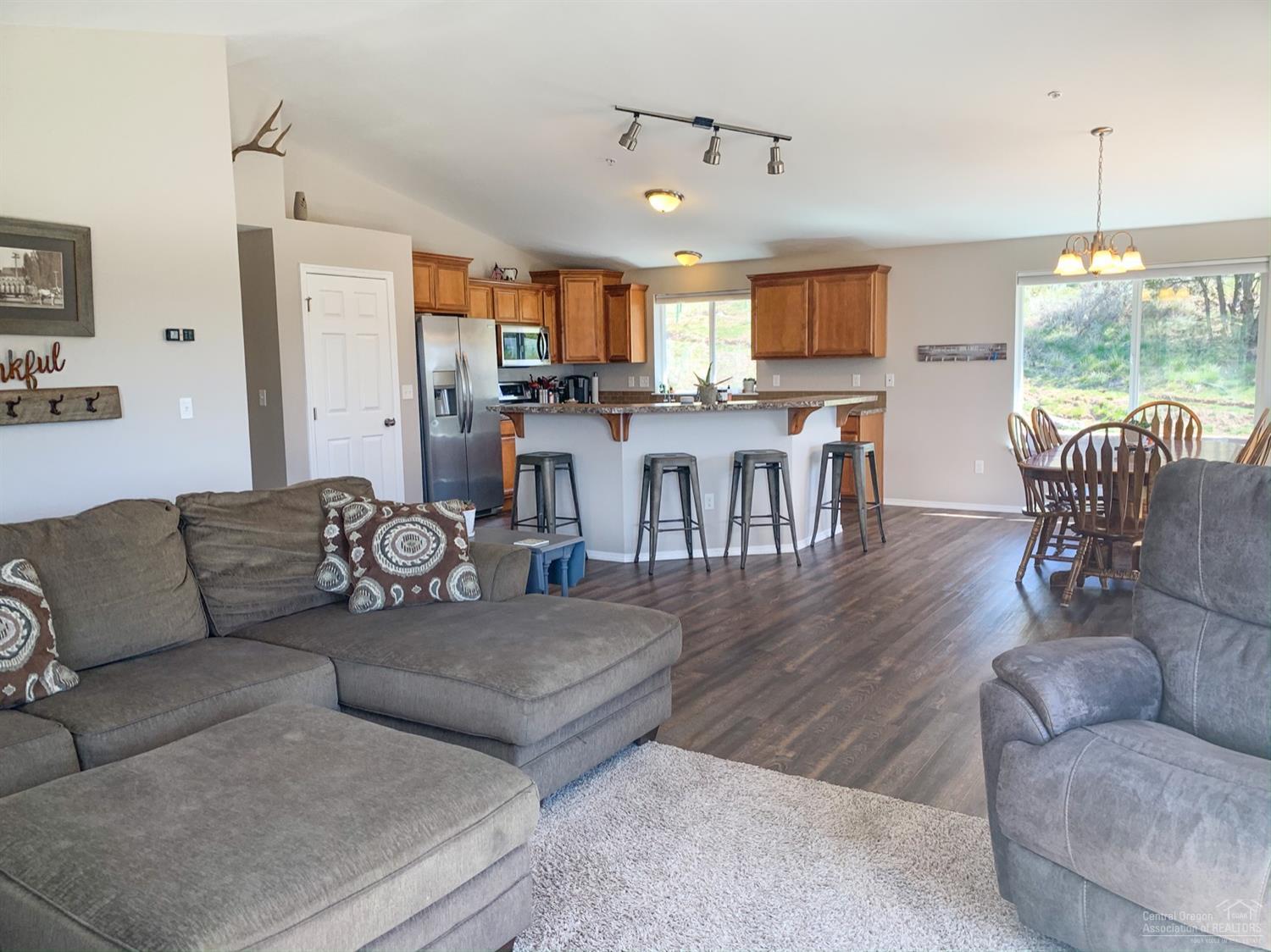 North Madras Heights - Residential