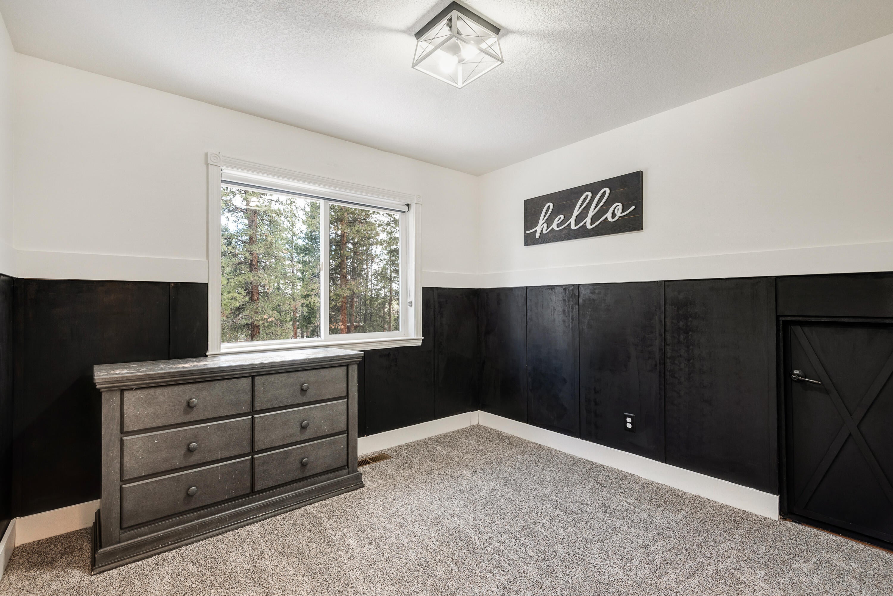 69550 Deer Ridge Rd, Sisters, OR, 97759, USA, 5 Bedrooms Bedrooms, ,5 BathroomsBathrooms,Residential,Active,69550 Deer Ridge Rd,220219250