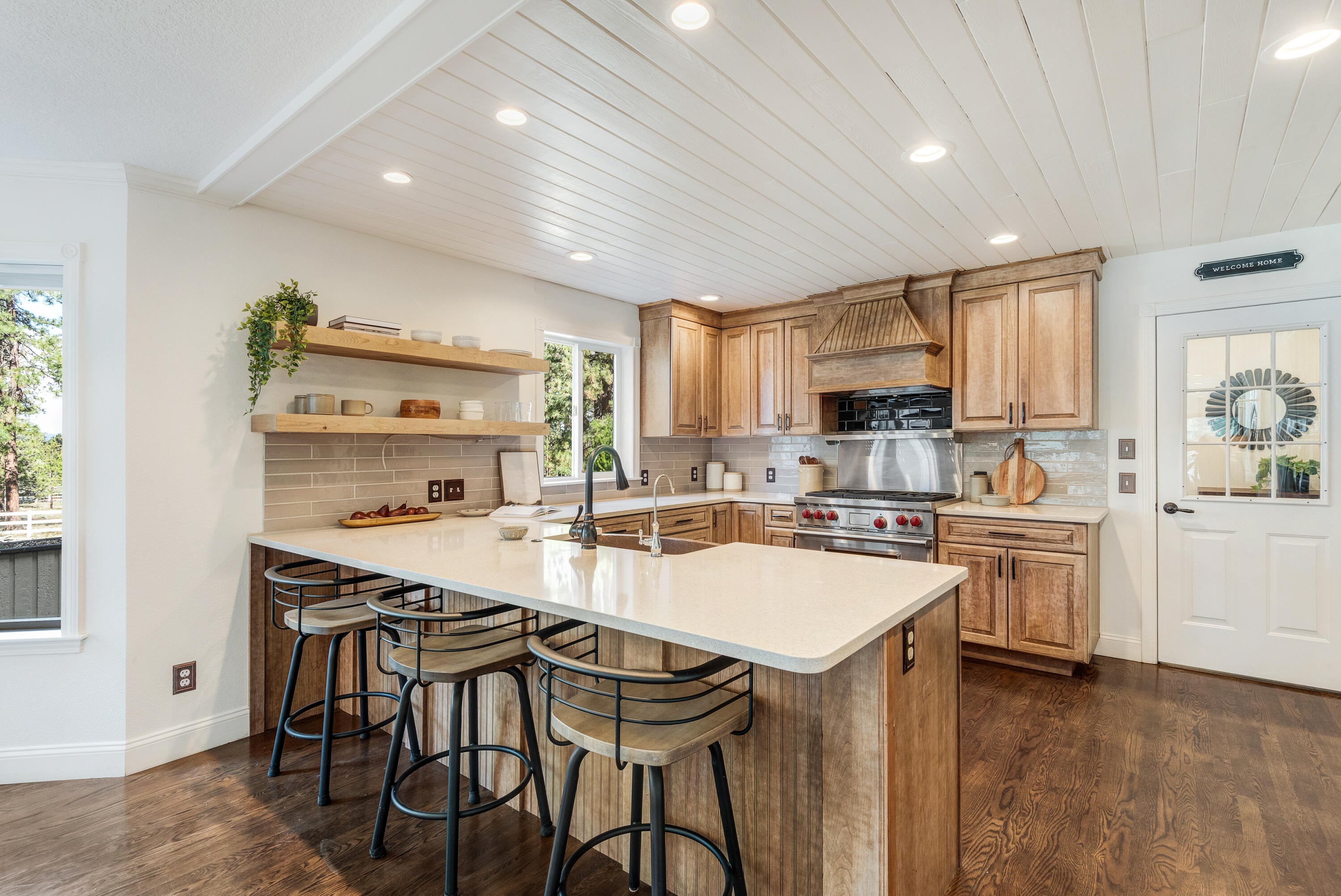69550 Deer Ridge Rd, Sisters, OR, 97759, USA, 5 Bedrooms Bedrooms, ,5 BathroomsBathrooms,Residential,Active,69550 Deer Ridge Rd,220219250