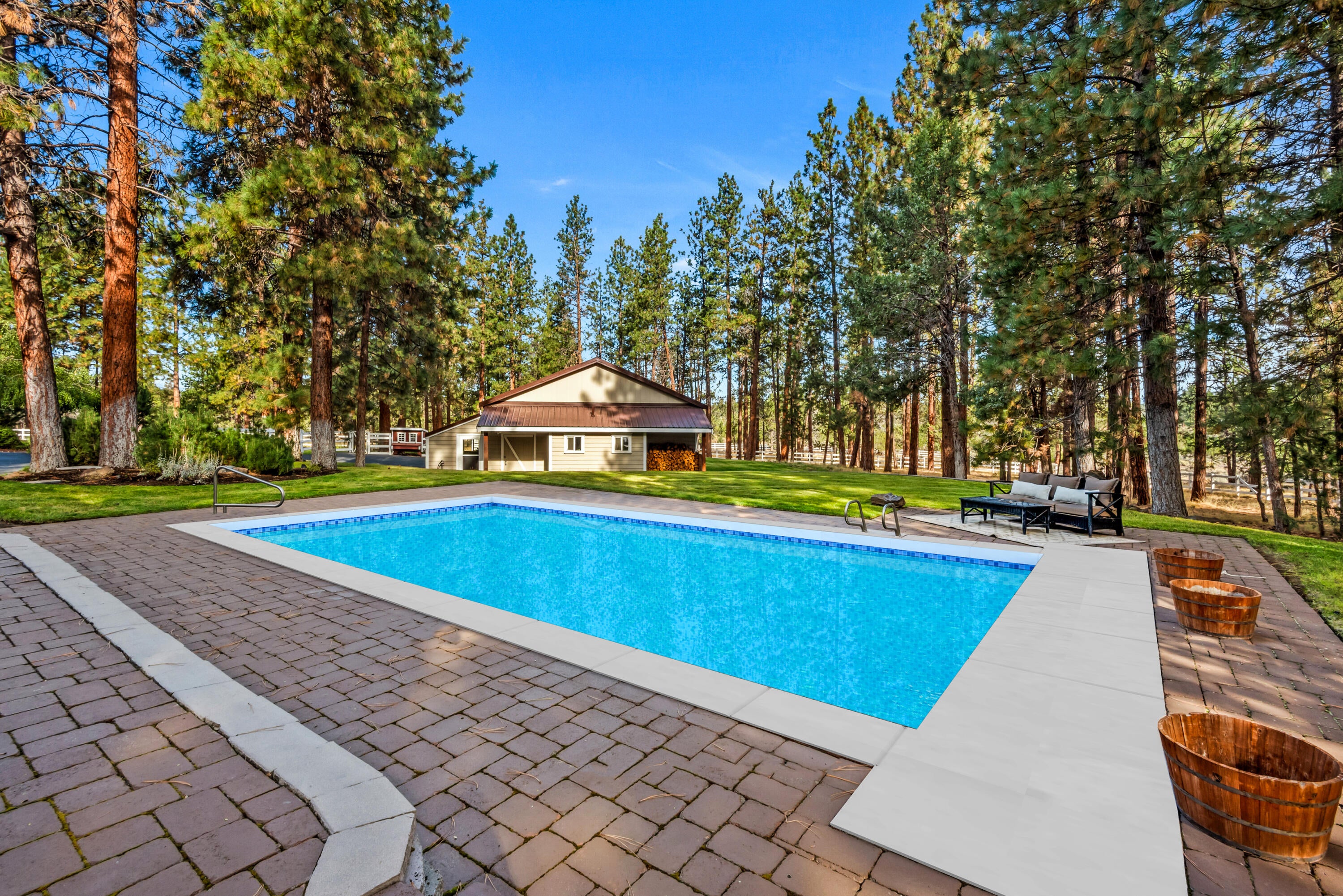 69550 Deer Ridge Rd, Sisters, OR, 97759, USA, 5 Bedrooms Bedrooms, ,5 BathroomsBathrooms,Residential,Active,69550 Deer Ridge Rd,220219250