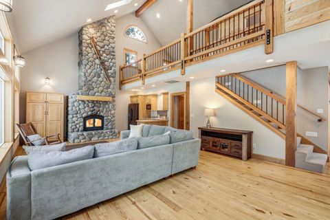 Tiny photo for 69550 Deer Ridge Road, Sisters, OR 97759 (MLS # 220219250)