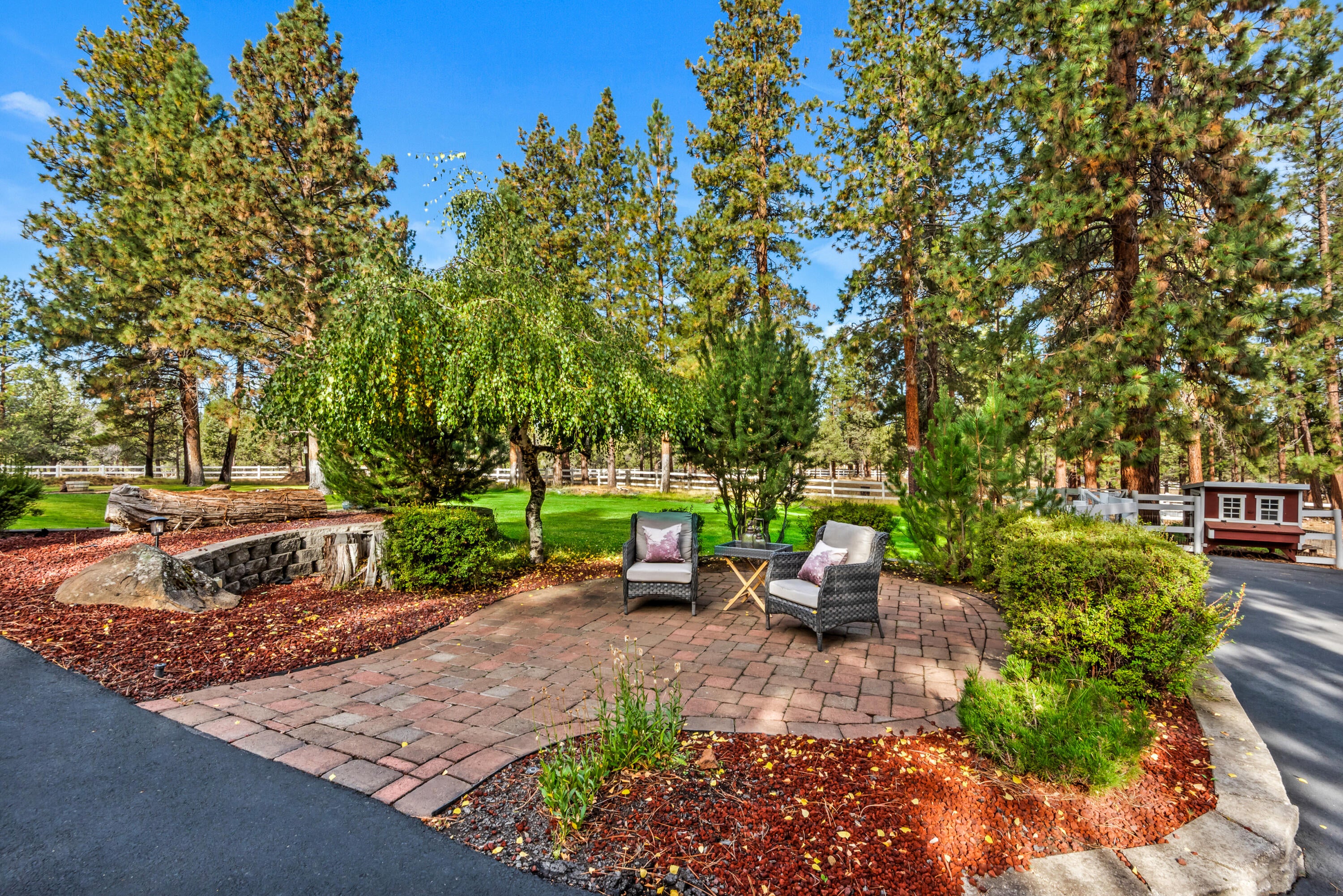 69550 Deer Ridge Rd, Sisters, OR, 97759, USA, 5 Bedrooms Bedrooms, ,5 BathroomsBathrooms,Residential,Active,69550 Deer Ridge Rd,220219250