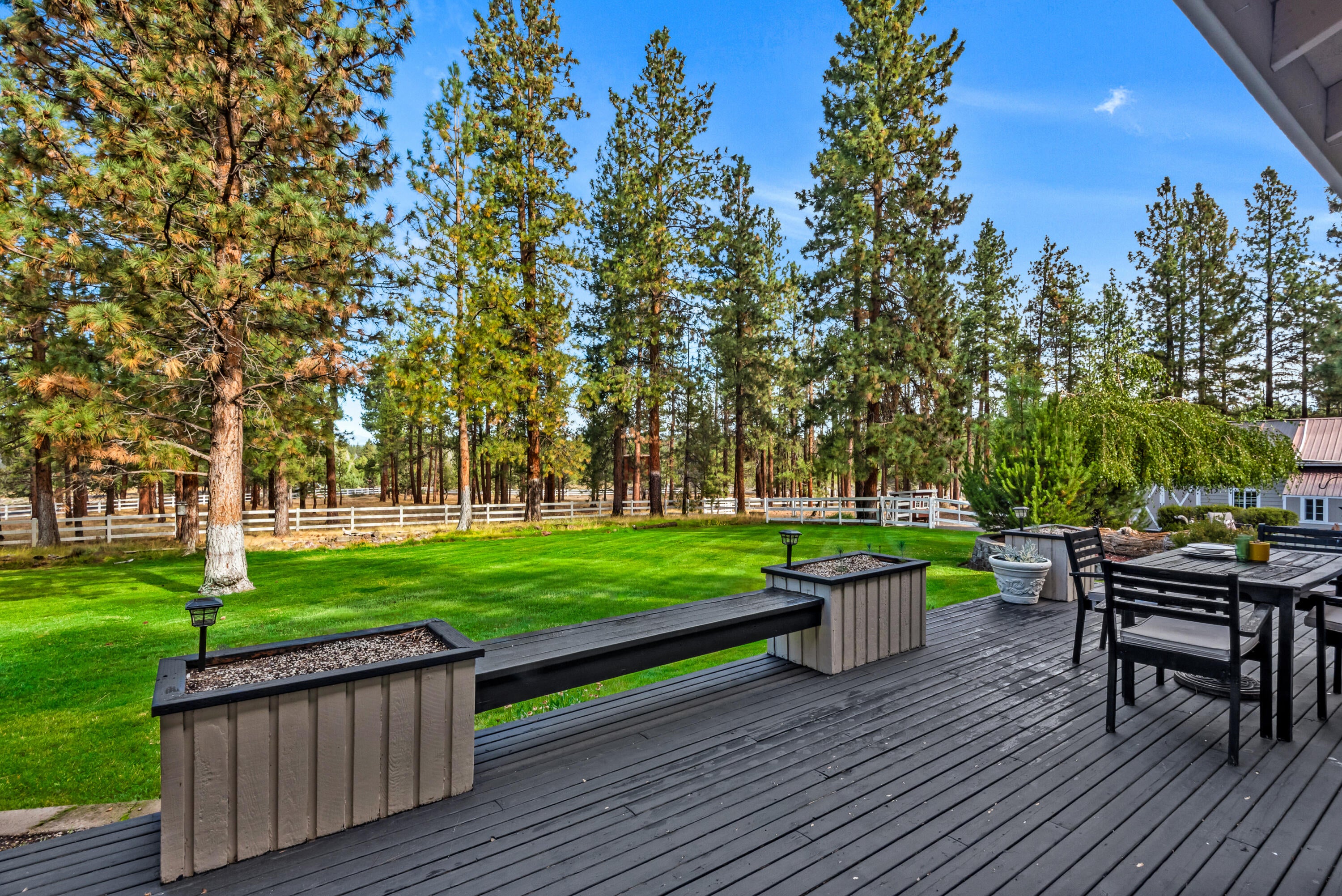 69550 Deer Ridge Rd, Sisters, OR, 97759, USA, 5 Bedrooms Bedrooms, ,5 BathroomsBathrooms,Residential,Active,69550 Deer Ridge Rd,220219250