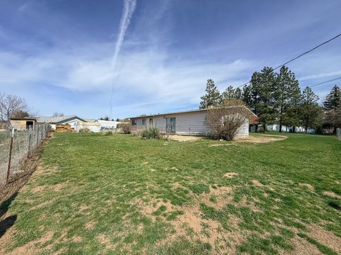 Tiny photo for 2153 NE Sunset View Lane, Prineville, OR 97754 (MLS # 220217823)
