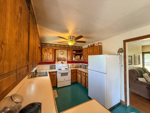 Tiny photo for 2153 NE Sunset View Lane, Prineville, OR 97754 (MLS # 220217823)