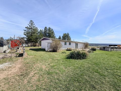 Tiny photo for 2153 NE Sunset View Lane, Prineville, OR 97754 (MLS # 220217823)