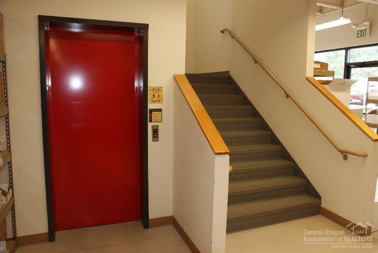 Deschutes River Cros - Commercial Sale