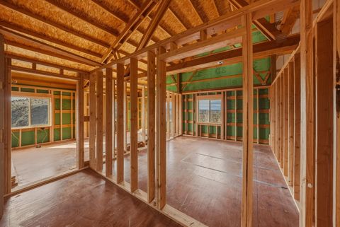 Tiny photo for 12550 NW Steelhead Falls Drive, Terrebonne, OR 97760 (MLS # 220217397)