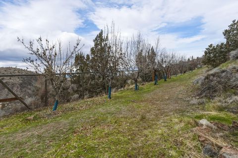 Tiny photo for 12550 NW Steelhead Falls Drive, Terrebonne, OR 97760 (MLS # 220217397)