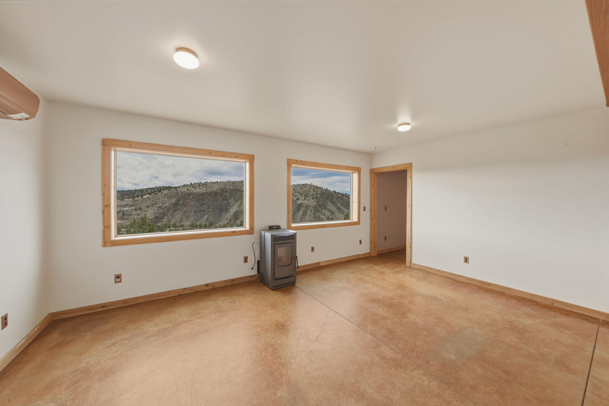 12550 NW Steelhead Falls Drive