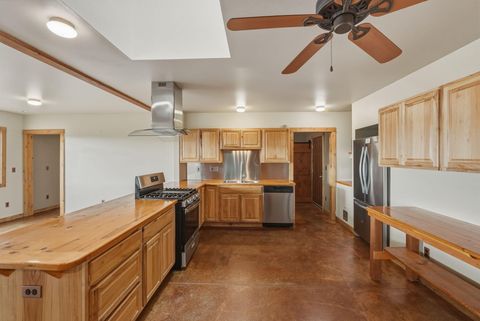 Tiny photo for 12550 NW Steelhead Falls Drive, Terrebonne, OR 97760 (MLS # 220217397)