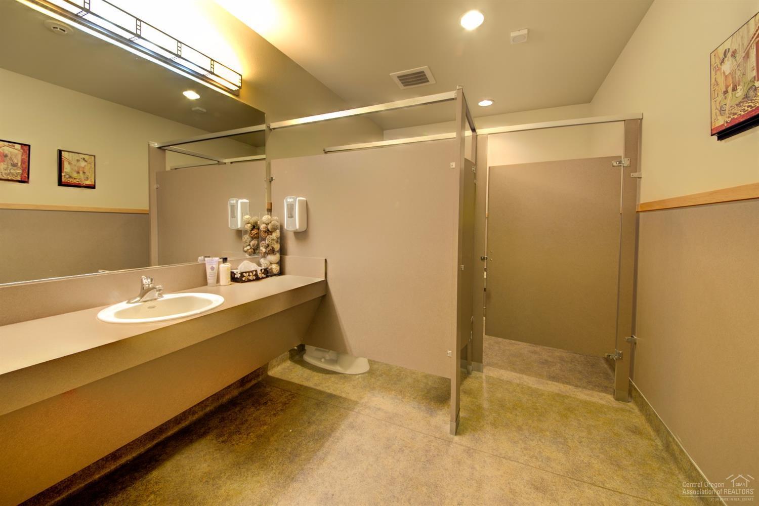 NorthWest Crossing - Commercial Sale