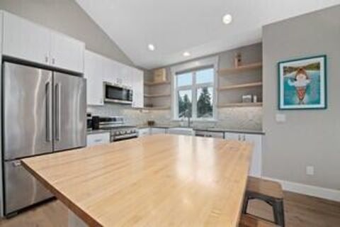 Tiny photo for 1913 NW Monterey Mews # 8, Bend, OR 97703 (MLS # 220213700)