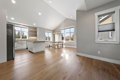 Tiny photo for 1913 NW Monterey Mews # 8, Bend, OR 97703 (MLS # 220213700)