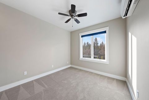 Tiny photo for 1913 NW Monterey Mews # 8, Bend, OR 97703 (MLS # 220213700)