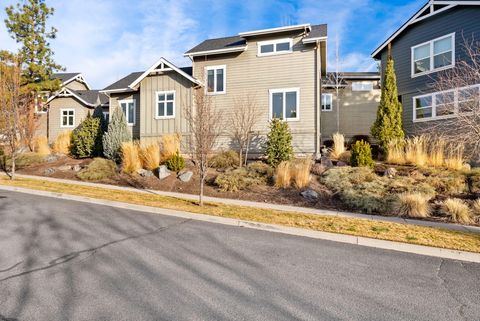 Tiny photo for 1913 NW Monterey Mews # 8, Bend, OR 97703 (MLS # 220213700)