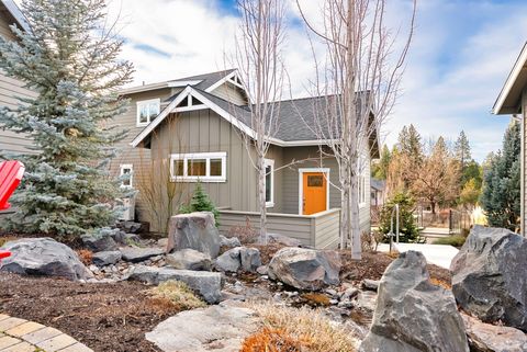 Tiny photo for 1913 NW Monterey Mews # 8, Bend, OR 97703 (MLS # 220213700)