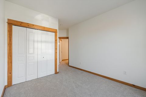 Tiny photo for 1664 NW Teakwood Lane, Redmond, OR 97756 (MLS # 220214049)