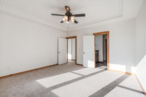 Tiny photo for 1664 NW Teakwood Lane, Redmond, OR 97756 (MLS # 220214049)