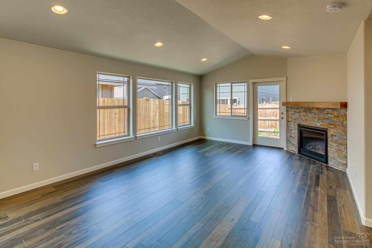 Fieldstone Crossing - Residential