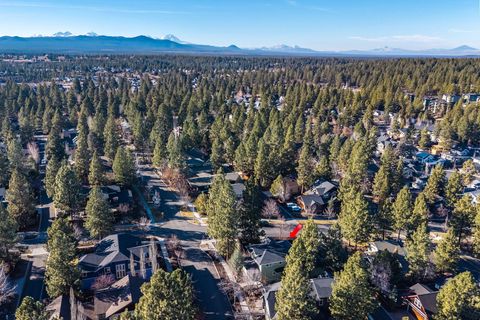 Tiny photo for 2398 NW Lemhi Pass Drive, Bend, OR 97703 (MLS # 220214849)