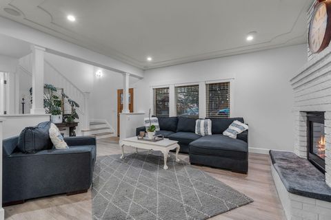 Tiny photo for 2398 NW Lemhi Pass Drive, Bend, OR 97703 (MLS # 220214849)