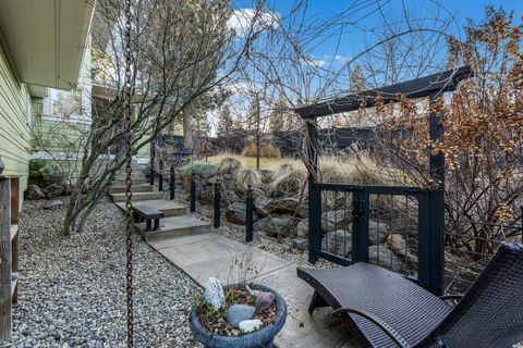 Tiny photo for 2398 NW Lemhi Pass Drive, Bend, OR 97703 (MLS # 220214849)