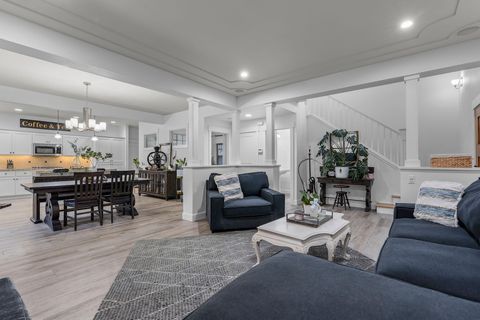 Tiny photo for 2398 NW Lemhi Pass Drive, Bend, OR 97703 (MLS # 220214849)