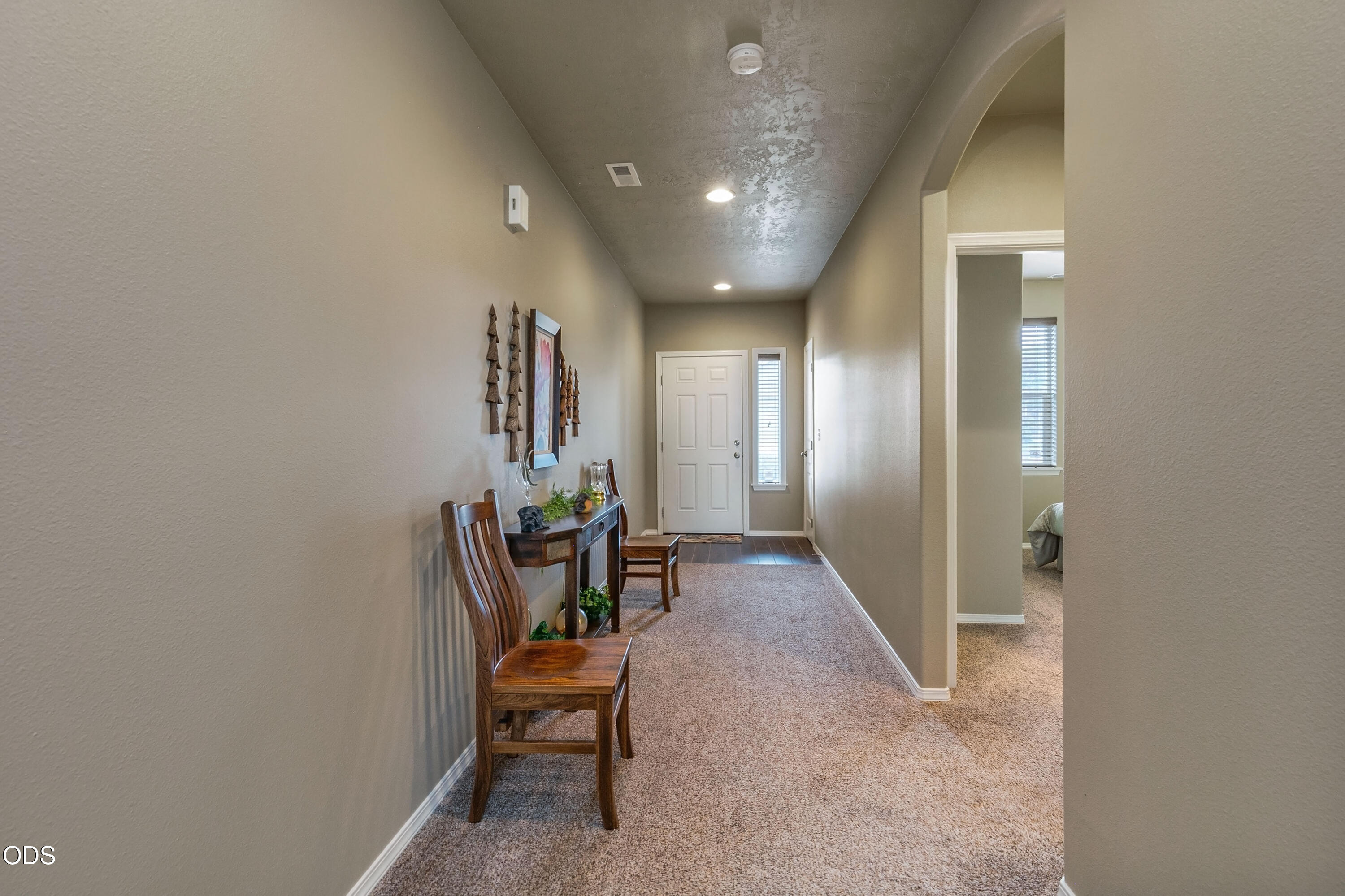 2727 NE 6th Drive