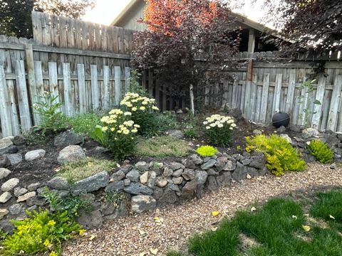Tiny photo for 3041 SW Salmon Avenue, Redmond, OR 97756 (MLS # 220215509)