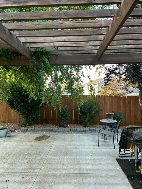 Tiny photo for 3041 SW Salmon Avenue, Redmond, OR 97756 (MLS # 220215509)