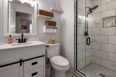 Tiny photo for 3041 SW Salmon Avenue, Redmond, OR 97756 (MLS # 220215509)