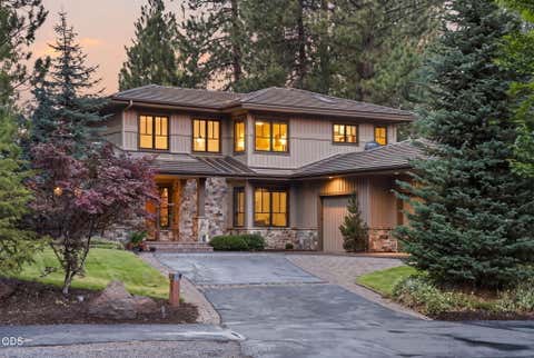 Photo of 61673 Tam McArthur Loop, Bend, OR 97702 (MLS # 220227144)