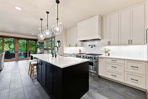 Tiny photo for 61673 Tam McArthur Loop, Bend, OR 97702 (MLS # 220227144)