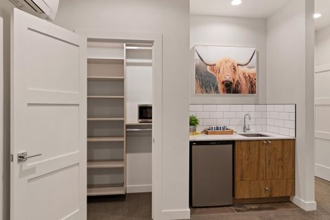 Tiny photo for 2656 NW Nordeen Way, Bend, OR 97703 (MLS # 220219486)