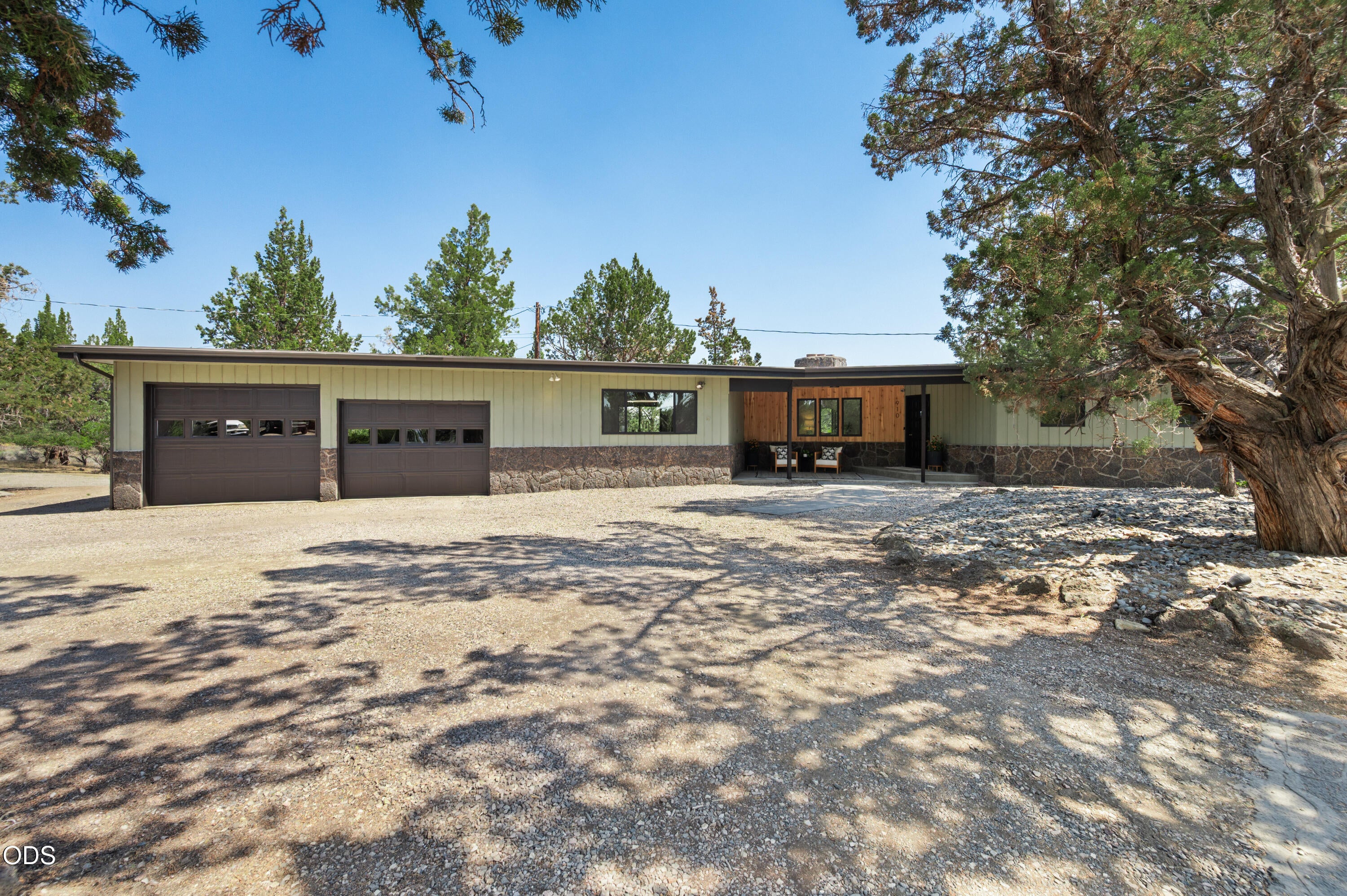 910 SW Cline Falls Road