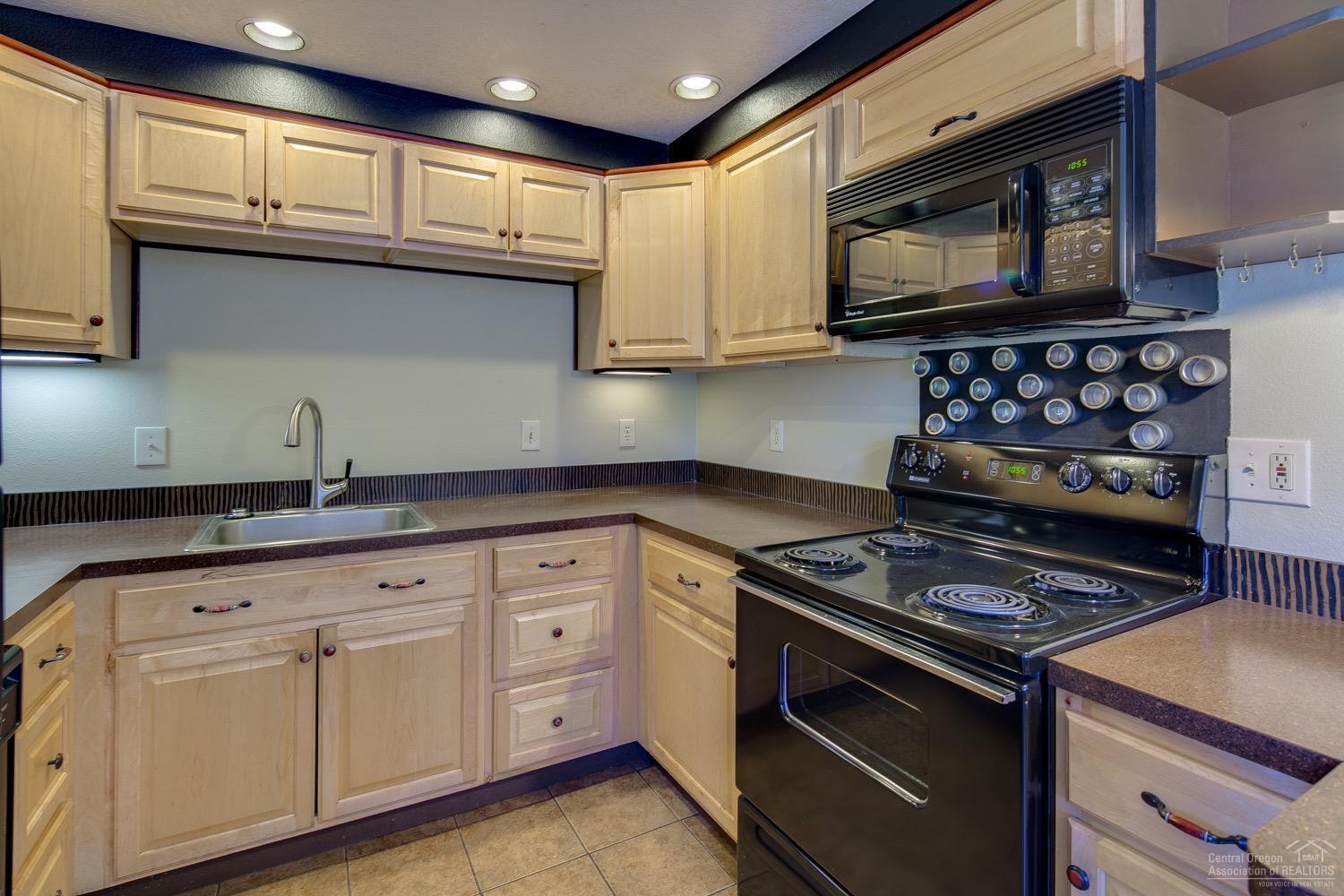 Winchester Arms - Residential Income