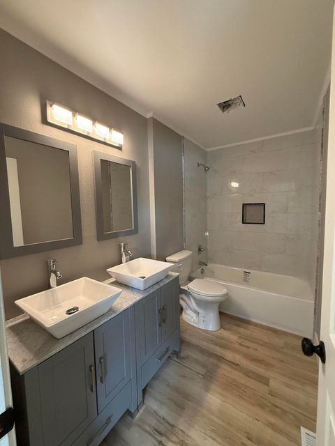 Tiny photo for 4199 Hilyard Avenue, Klamath Falls, OR 97603 (MLS # 220211104)