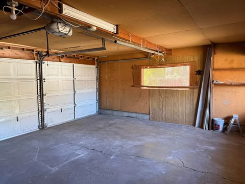 Tiny photo for 4199 Hilyard Avenue, Klamath Falls, OR 97603 (MLS # 220211104)