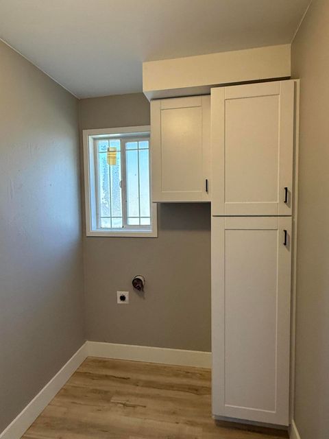 Tiny photo for 4199 Hilyard Avenue, Klamath Falls, OR 97603 (MLS # 220211104)