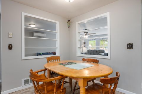 Tiny photo for 15924 Sparks Drive, La Pine, OR 97739 (MLS # 220219202)