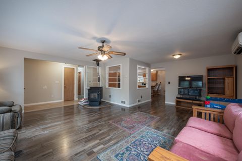 Tiny photo for 15924 Sparks Drive, La Pine, OR 97739 (MLS # 220219202)