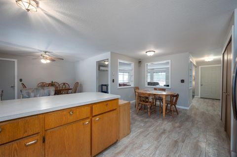 Tiny photo for 15924 Sparks Drive, La Pine, OR 97739 (MLS # 220219202)