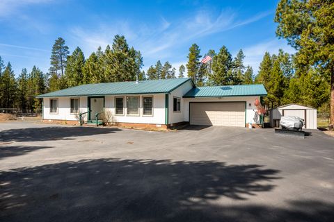 Tiny photo for 15924 Sparks Drive, La Pine, OR 97739 (MLS # 220219202)