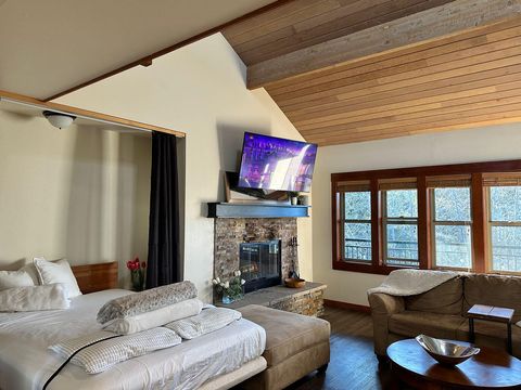 Tiny photo for 18575 SW Century Drive #2035, 2036, Bldg. 20, Bend, OR 97702 (MLS # 220212969)