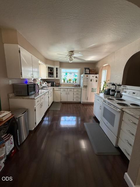 Tiny photo for 2695 Merriman Road, Medford, OR 97501 (MLS # 220223658)